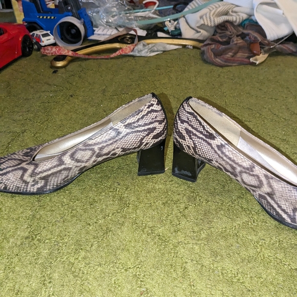 Python Heels - Picture 2 of 9